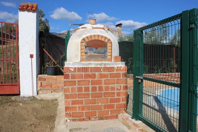 5 soveværelse Finca/Landehus til salg i Pozoblanco med swimmingpool garage - € 160.000 (Ref: 9359965)