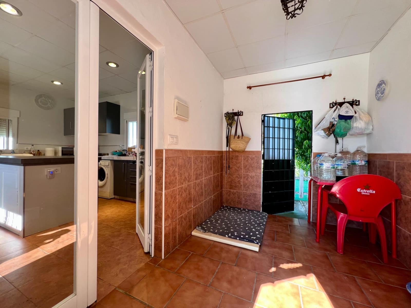 3 soveværelse Villa til salg i Cordoba by med swimmingpool garage - € 165.000 (Ref: 9359968)