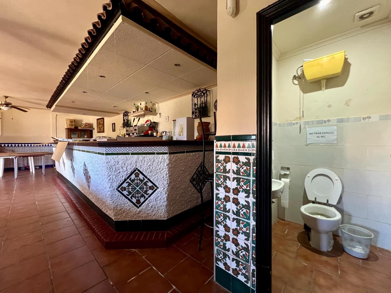 3 soveværelse Villa til salg i Cordoba by med swimmingpool garage - € 165.000 (Ref: 9359968)