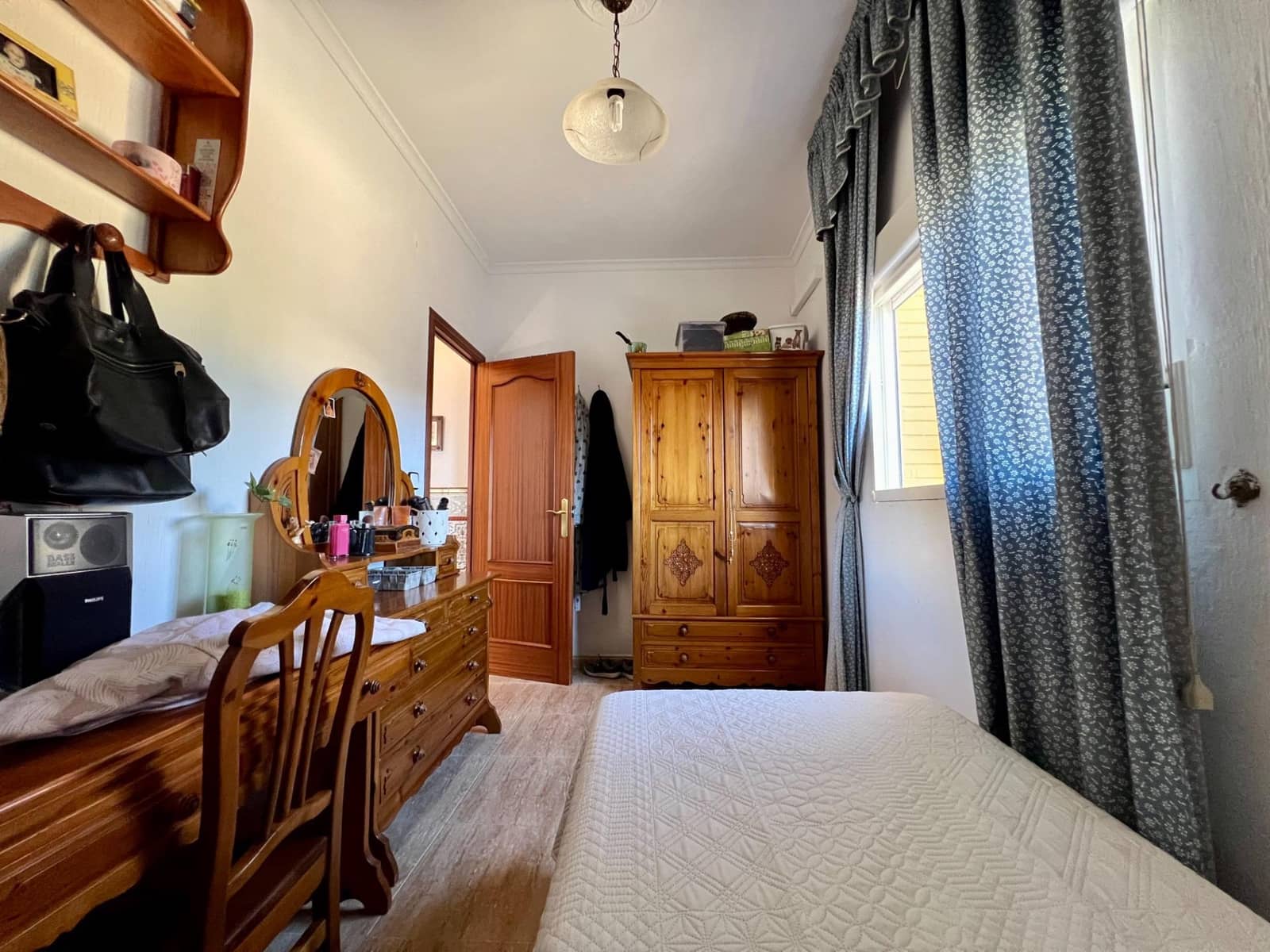 3 soveværelse Villa til salg i Cordoba by med swimmingpool garage - € 165.000 (Ref: 9359968)