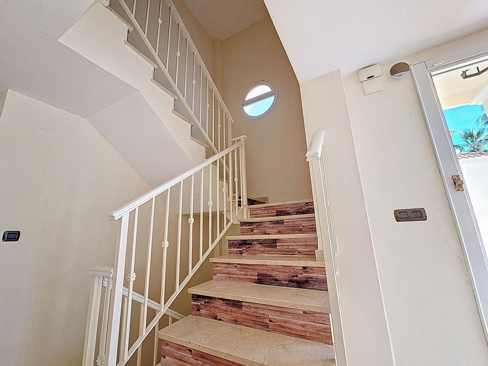 4 Zimmer Villa zu verkaufen in Cordoba Stadt mit Pool - 440.000 € (Ref: 9359969)