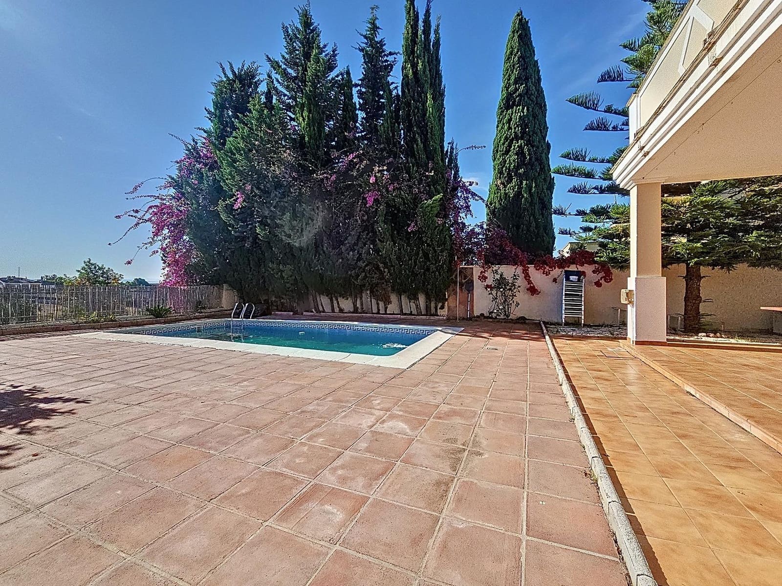 4 Zimmer Villa zu verkaufen in Cordoba Stadt mit Pool - 440.000 € (Ref: 9359969)