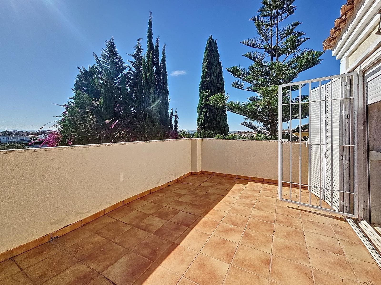 4 Zimmer Villa zu verkaufen in Cordoba Stadt mit Pool - 440.000 € (Ref: 9359969)