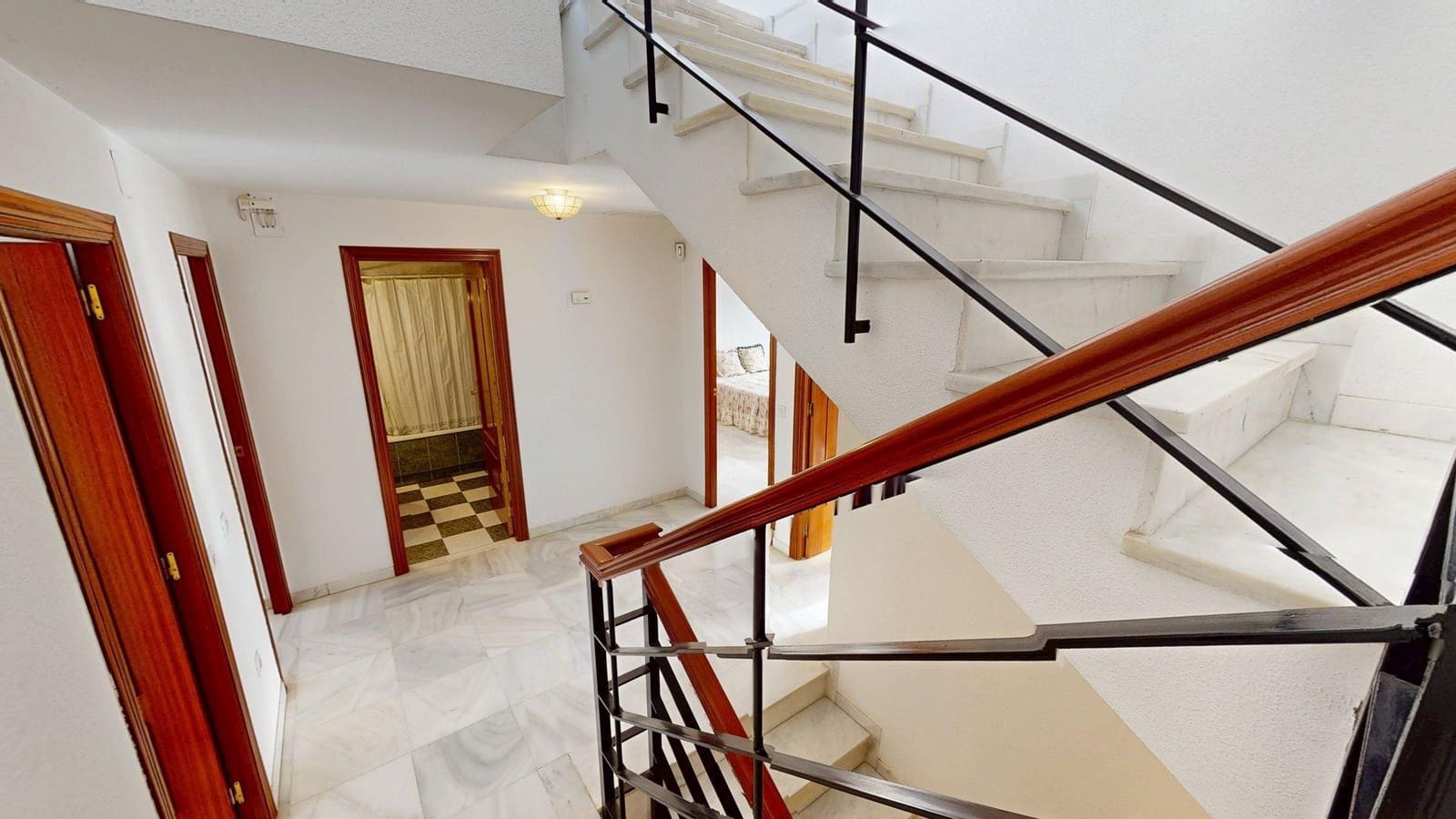 5 camera da letto Villetta a Schiera in vendita in Cordova citta con garage - 360.000 € (Rif: 9359971)