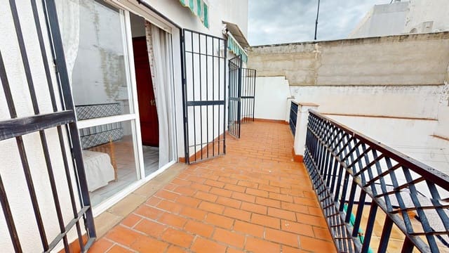 5 slaapkamer Rijtjeshuis te koop in Córdoba stad met garage - € 360.000 (Ref: 9359971)