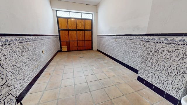 5 slaapkamer Rijtjeshuis te koop in Córdoba stad met garage - € 360.000 (Ref: 9359971)