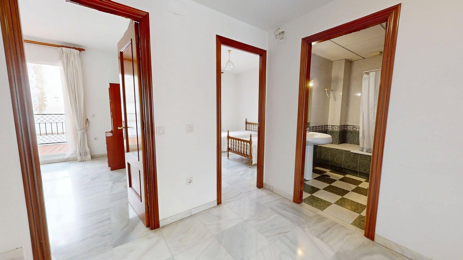 5 camera da letto Villetta a Schiera in vendita in Cordova citta con garage - 360.000 € (Rif: 9359971)