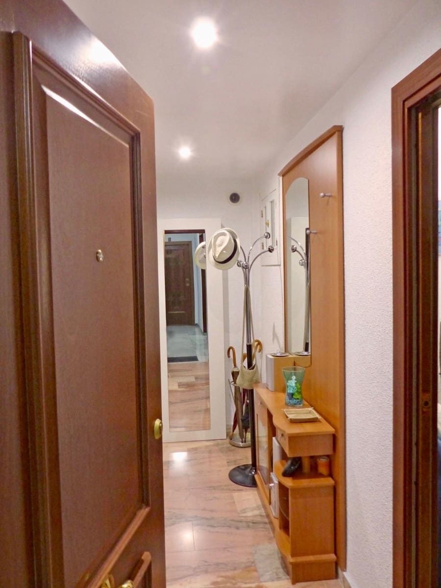 4 soveværelse Lejlighed til salg i Cordoba by - € 204.000 (Ref: 9359974)