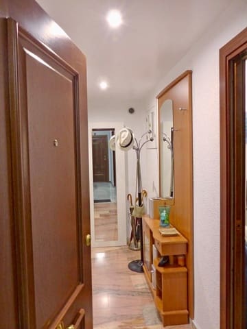 4 soveværelse Lejlighed til salg i Ciudad Jardín, Córdoba by - € 204.000 (Ref: 9359974)