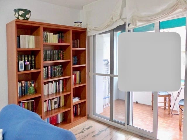 4 soveværelse Lejlighed til salg i Ciudad Jardín, Córdoba by - € 204.000 (Ref: 9359974)