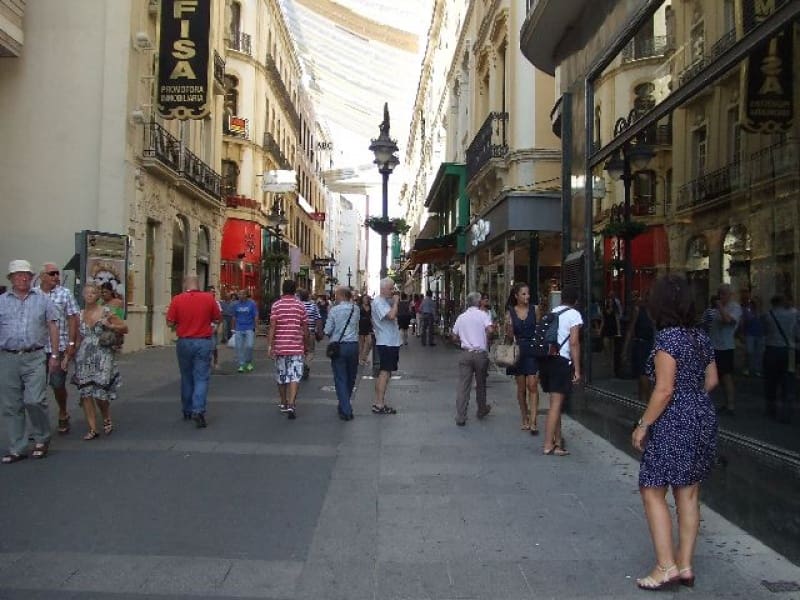 Kaupallinen vuokrattavana paikassa Cordoba kaupunki - 2 500 € (Ref: 9359975)