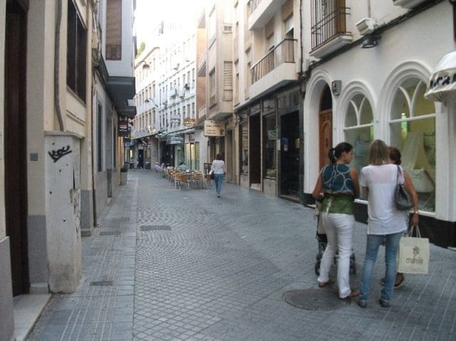 Kaupallinen vuokrattavana paikassa Centro, Córdoba kaupunki - 2 500 € (Ref: 9359975)