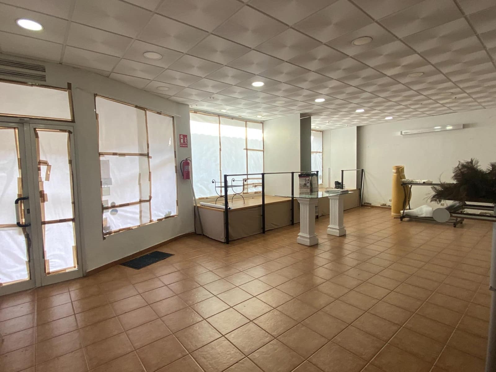 Kaupallinen vuokrattavana paikassa Cordoba kaupunki - 700 € (Ref: 9359976)