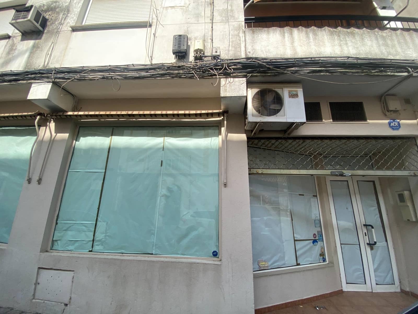 Kaupallinen vuokrattavana paikassa Cordoba kaupunki - 700 € (Ref: 9359976)