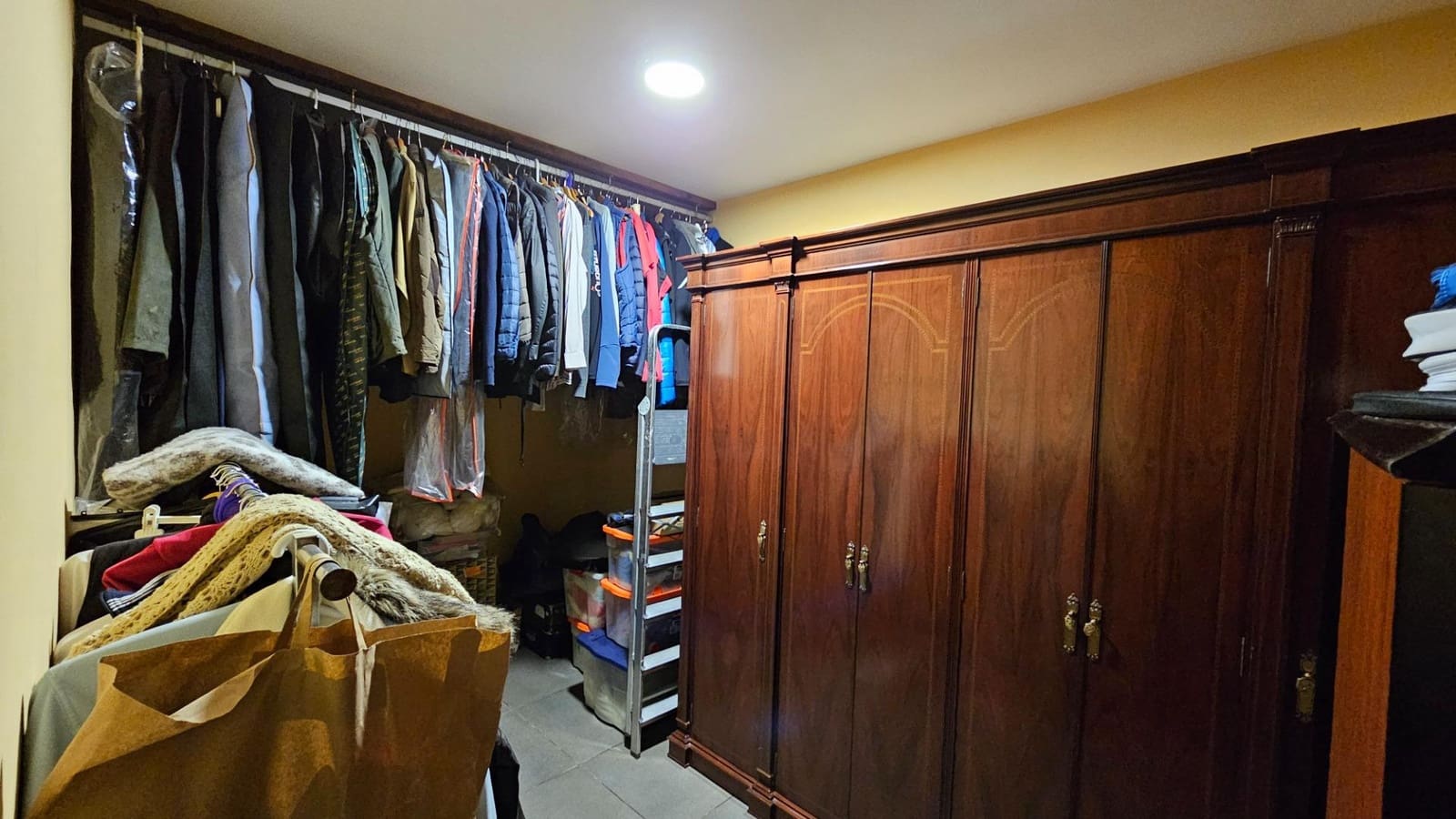 5 bedroom Villa for sale in Cordoba city with pool garage - € 580,000 (Ref: 9359980)