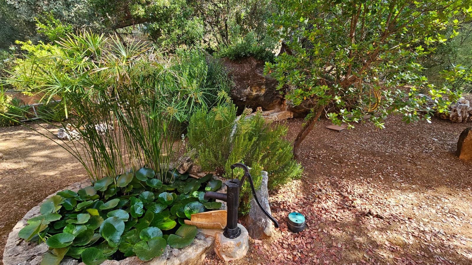 5 bedroom Villa for sale in Cordoba city with pool garage - € 580,000 (Ref: 9359980)