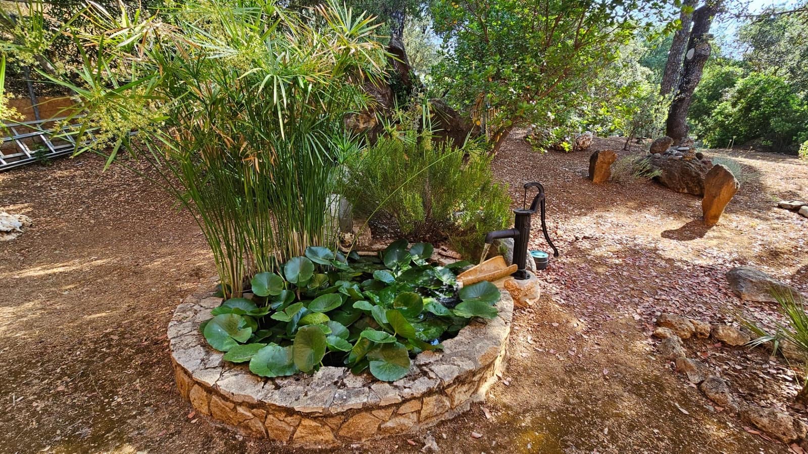 5 bedroom Villa for sale in Cordoba city with pool garage - € 580,000 (Ref: 9359980)