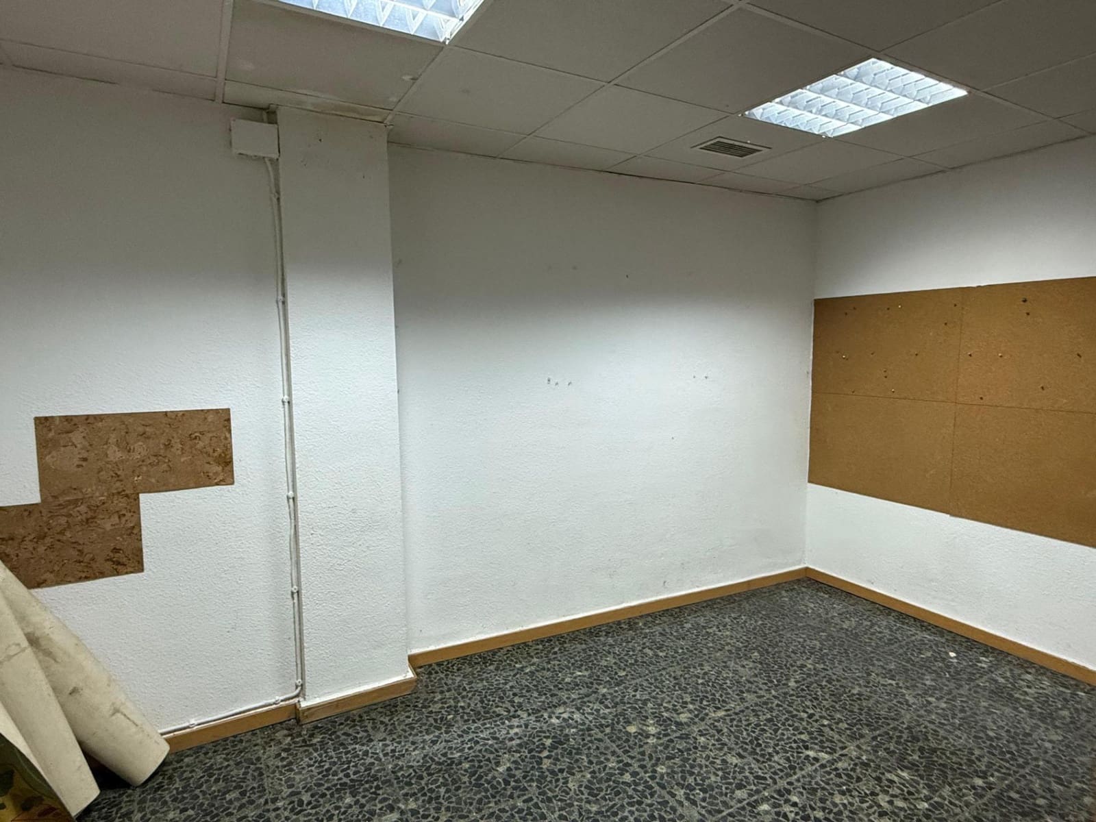 Kaupallinen myytävänä paikassa Cordoba kaupunki - 155 000 € (Ref: 9359982)