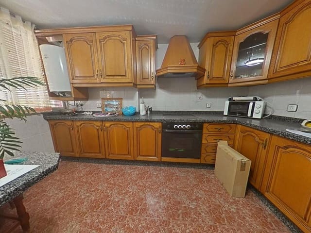 6 camera da letto Appartamento in vendita in Cañero, Cordova città - 190.000 € (Rif: 9359986)