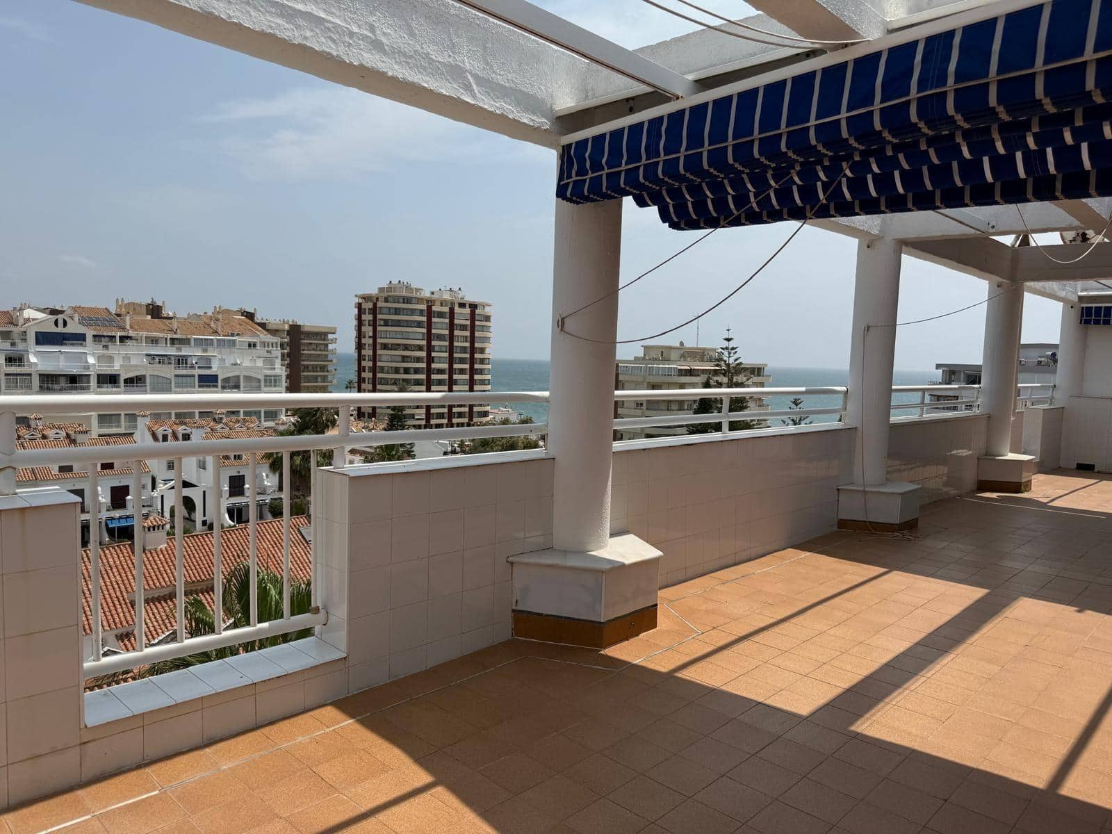3 quarto Penthouse para venda em Fuengirola com garagem - 790 000 € (Ref: 9359995)
