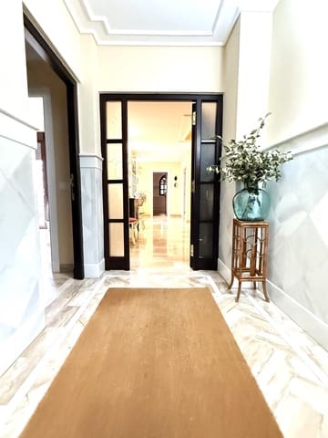 6 makuuhuone Omakotitalo myytävänä paikassa Posadas mukana 
autotalli - 348 000 € (Ref: 9360001)