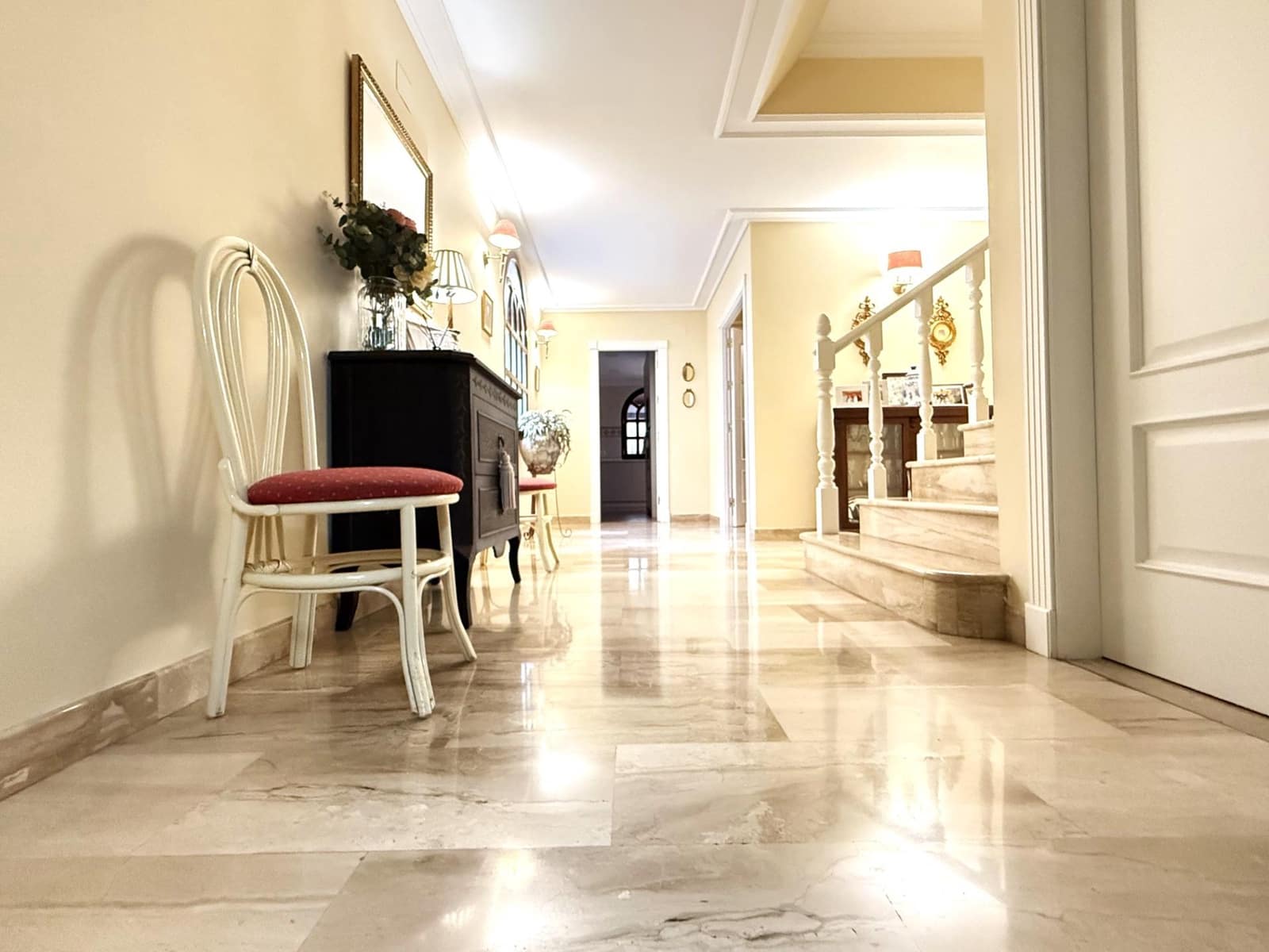 6 makuuhuone Omakotitalo myytävänä paikassa Posadas mukana 
autotalli - 348 000 € (Ref: 9360001)