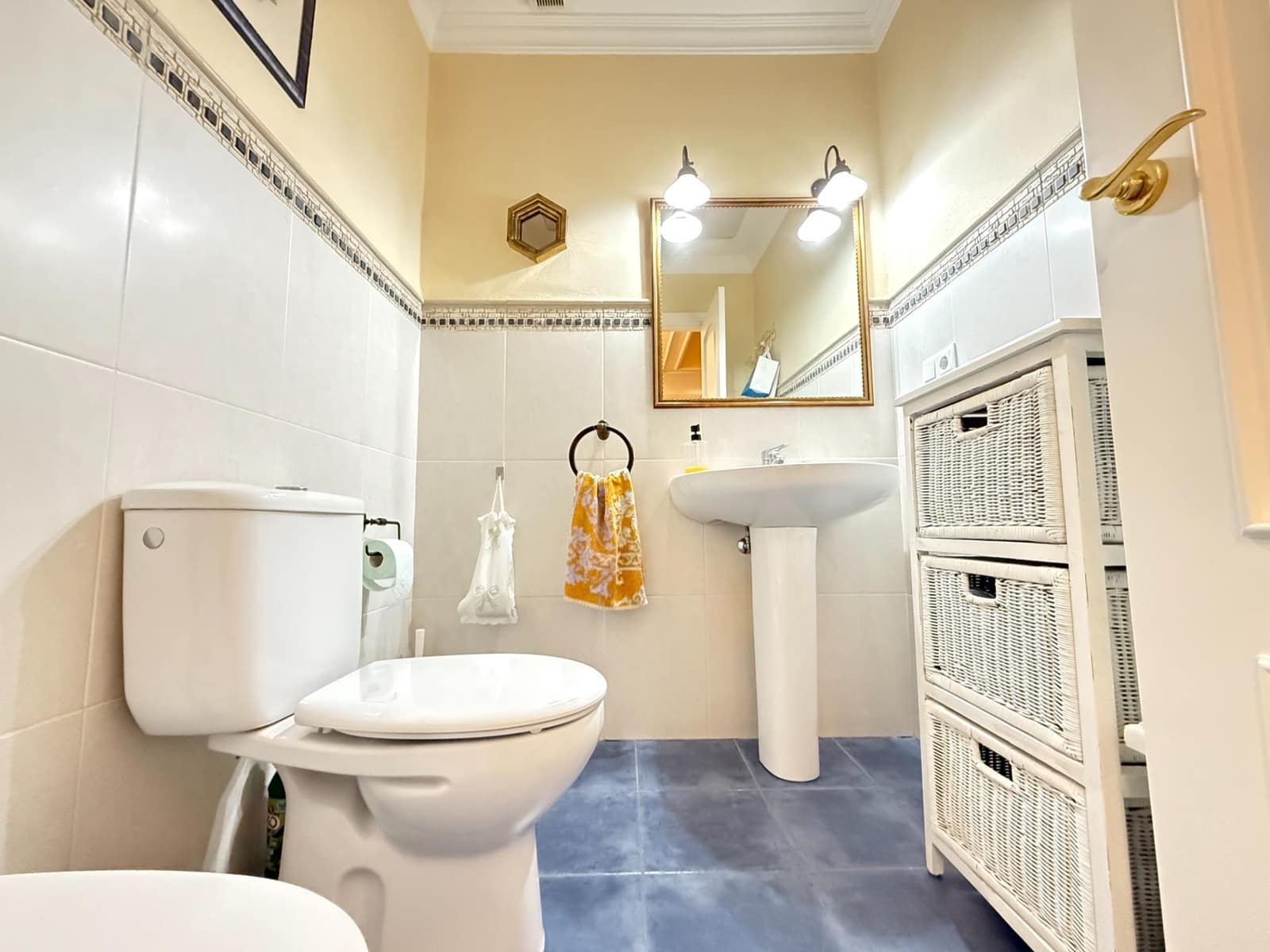 6 makuuhuone Omakotitalo myytävänä paikassa Posadas mukana 
autotalli - 348 000 € (Ref: 9360001)