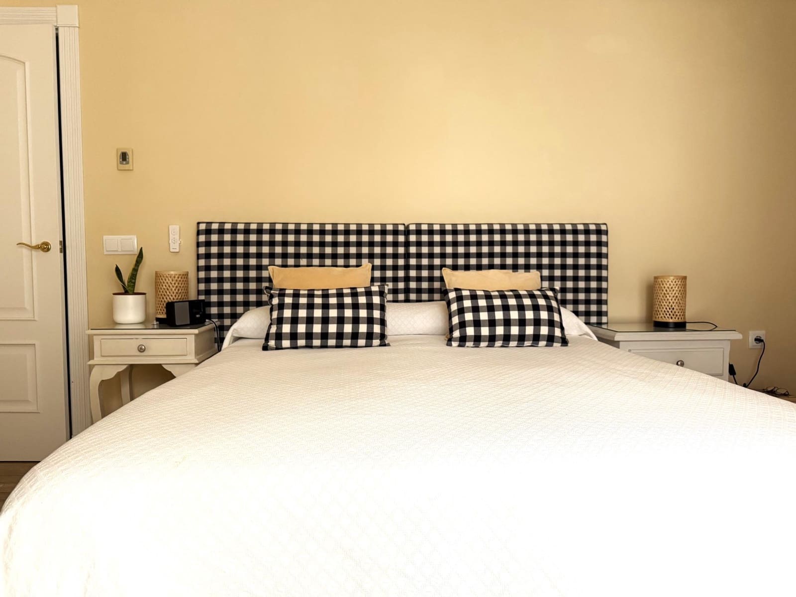 6 makuuhuone Omakotitalo myytävänä paikassa Posadas mukana 
autotalli - 348 000 € (Ref: 9360001)