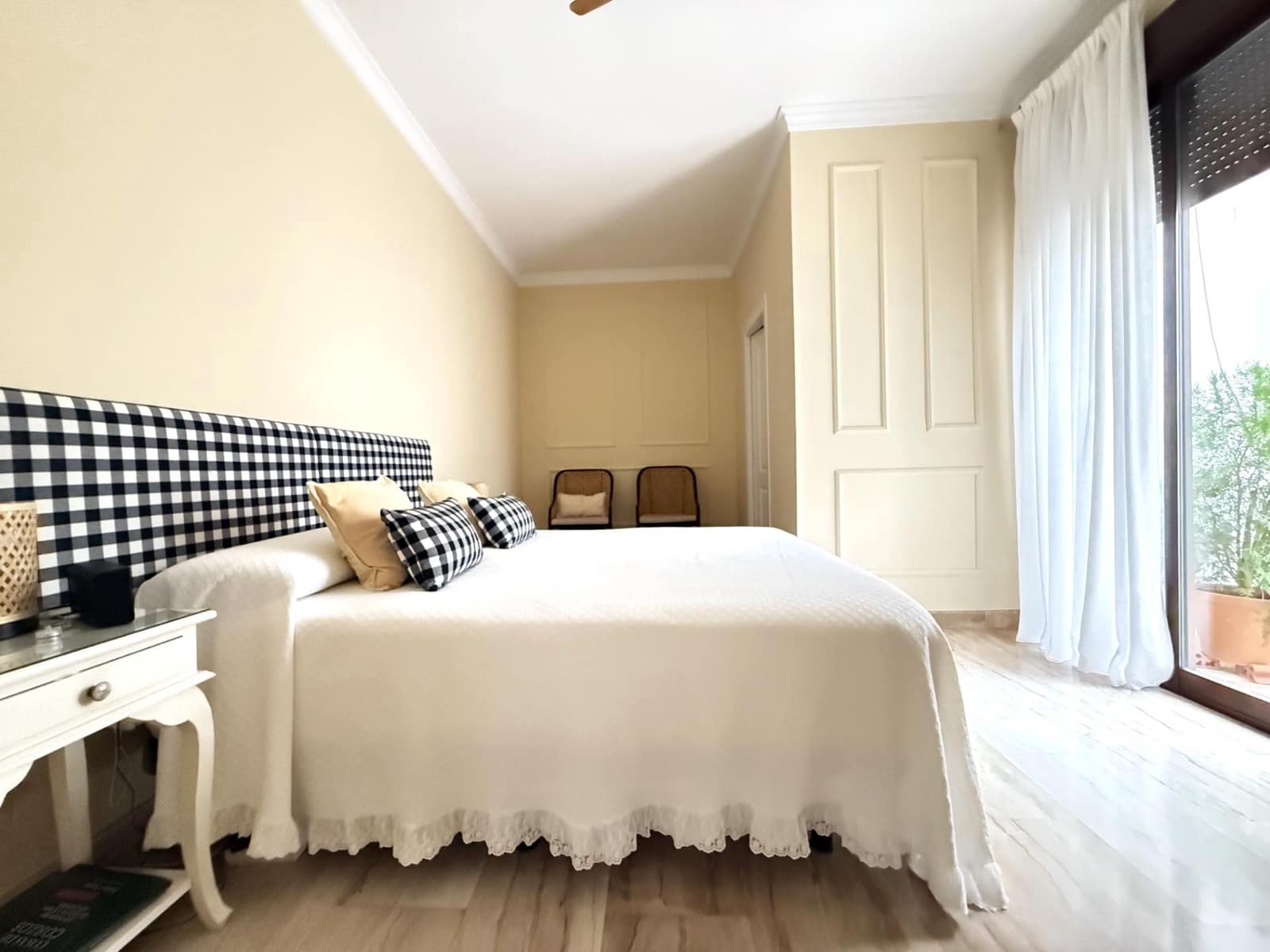 6 makuuhuone Omakotitalo myytävänä paikassa Posadas mukana 
autotalli - 348 000 € (Ref: 9360001)