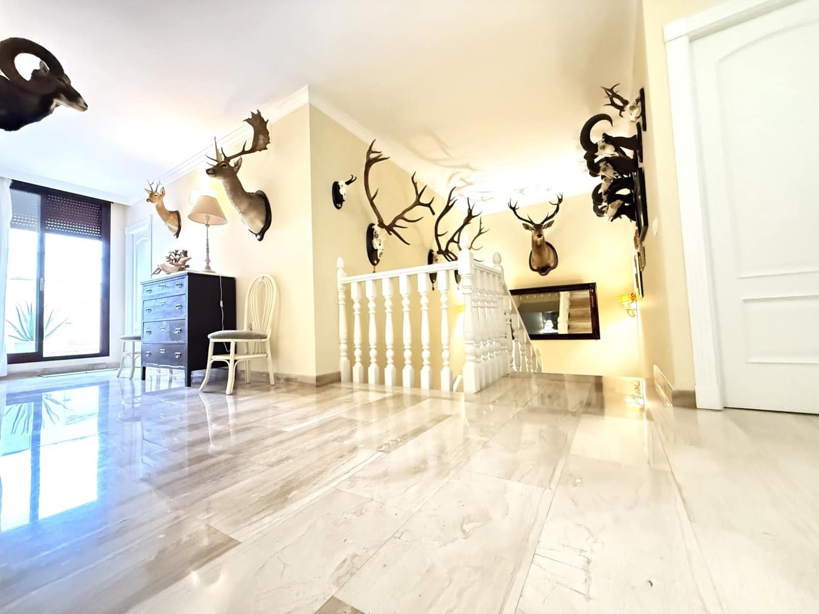 6 makuuhuone Omakotitalo myytävänä paikassa Posadas mukana 
autotalli - 348 000 € (Ref: 9360001)