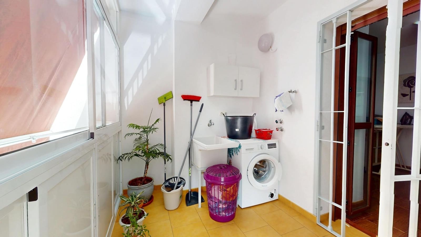 4 camera da letto Casa in vendita in Cordova citta con garage - 215.000 € (Rif: 9360003)