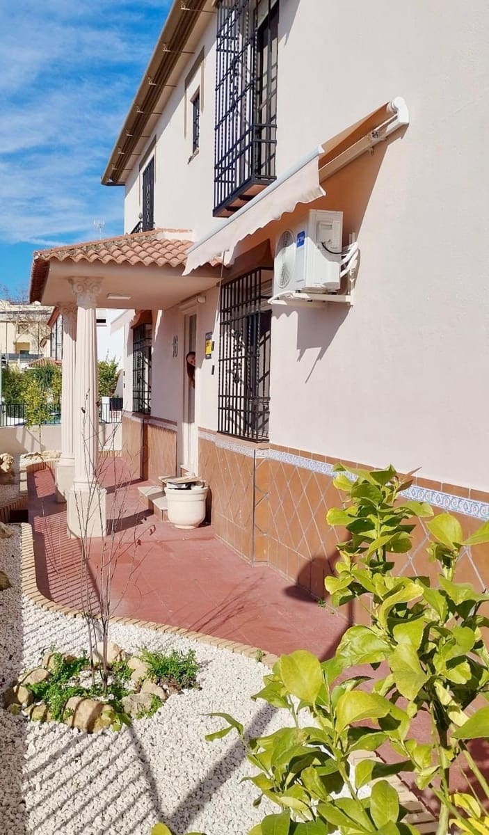 Casa de 4 habitaciones en Córdoba ciudad en venta con garaje - 350.000 € (Ref: 9360007)