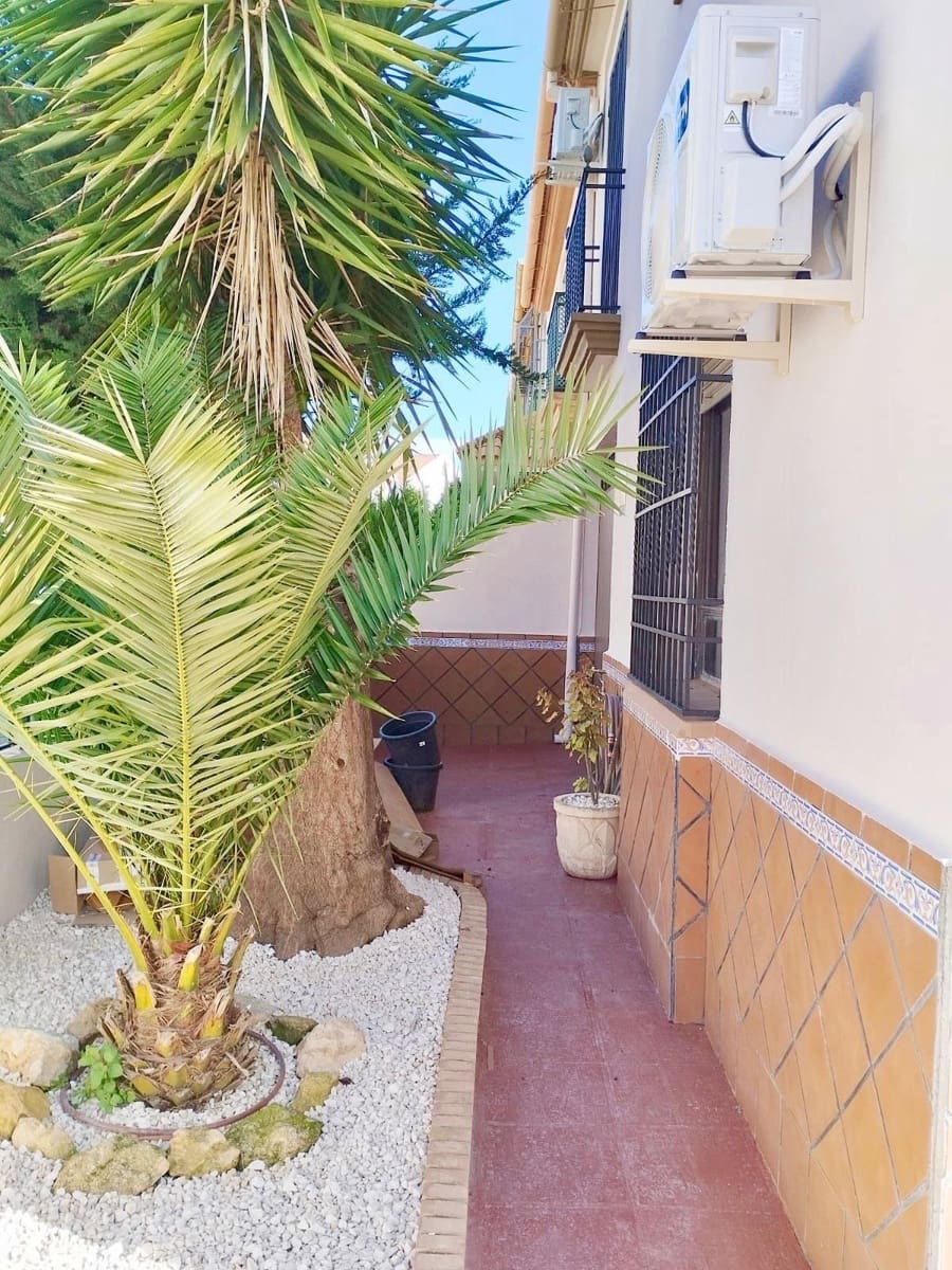 Casa de 4 habitaciones en Córdoba ciudad en venta con garaje - 350.000 € (Ref: 9360007)