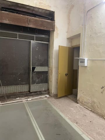 Commerciale in vendita in Centro, Cordova città - 95.000 € (Rif: 9360016)