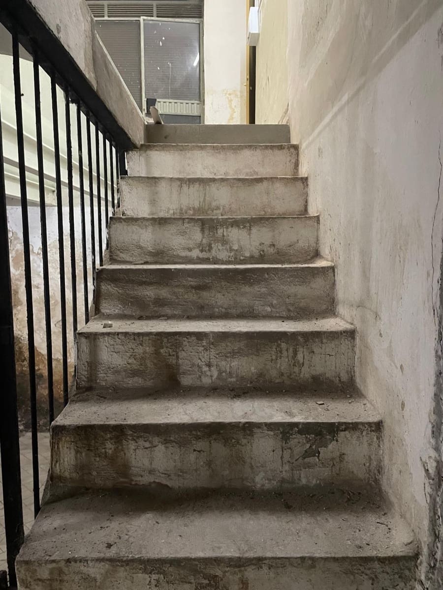 Commerciale in vendita in Cordova citta - 95.000 € (Rif: 9360016)