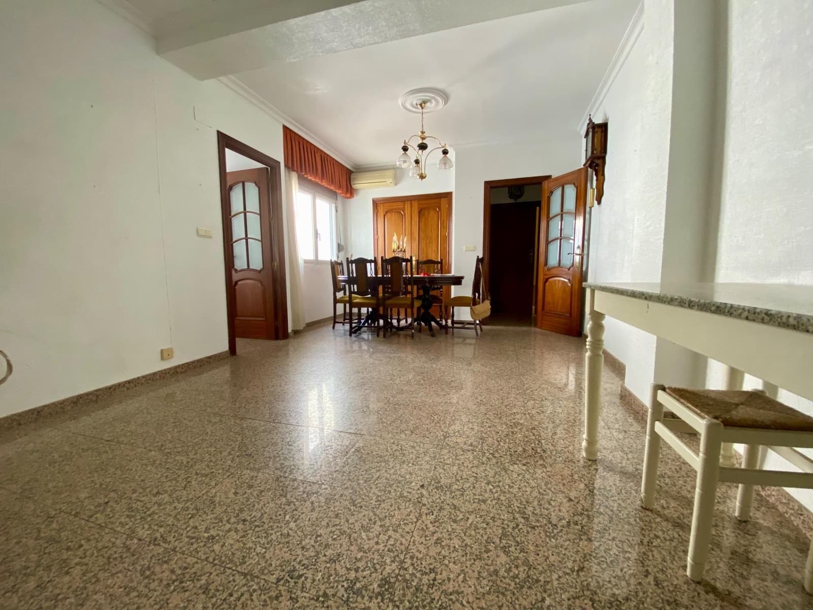 3 Zimmer Wohnung zu verkaufen in Cordoba Stadt - 123.500 € (Ref: 9360017)