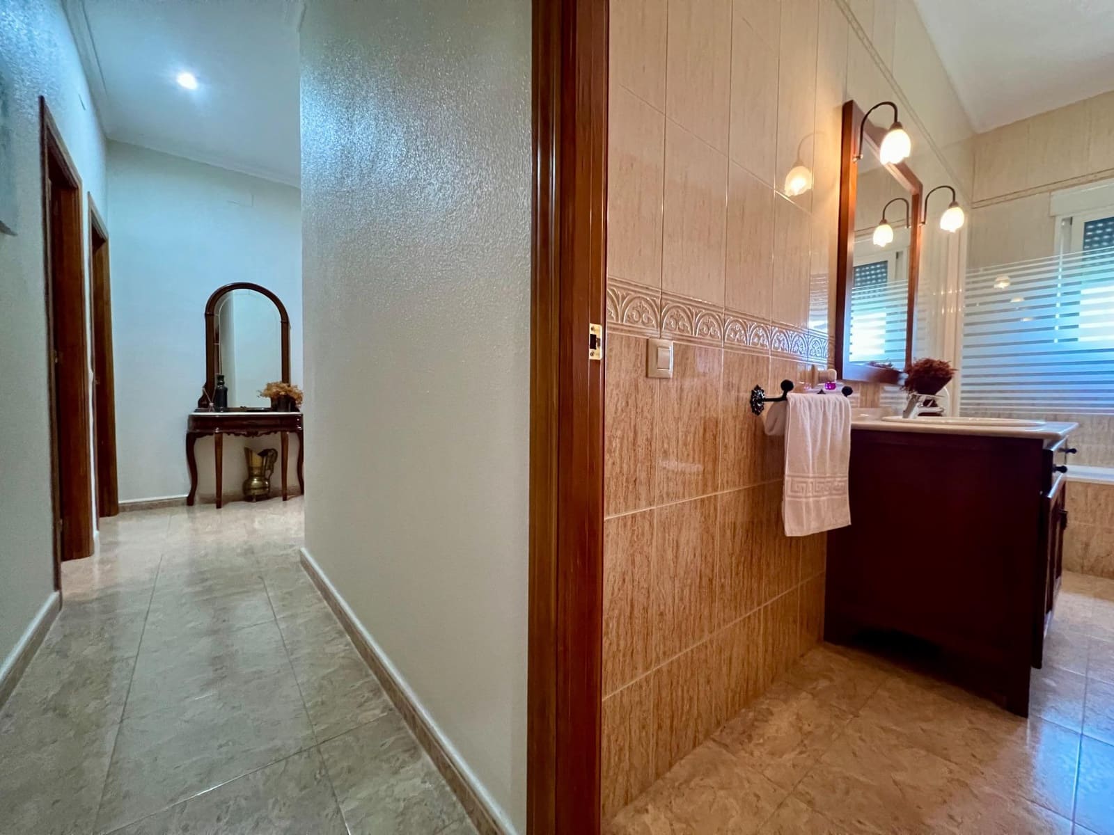 4 slaapkamer Finca/Landhuis te koop in Cordoba stad met zwembad - € 229.000 (Ref: 9360019)