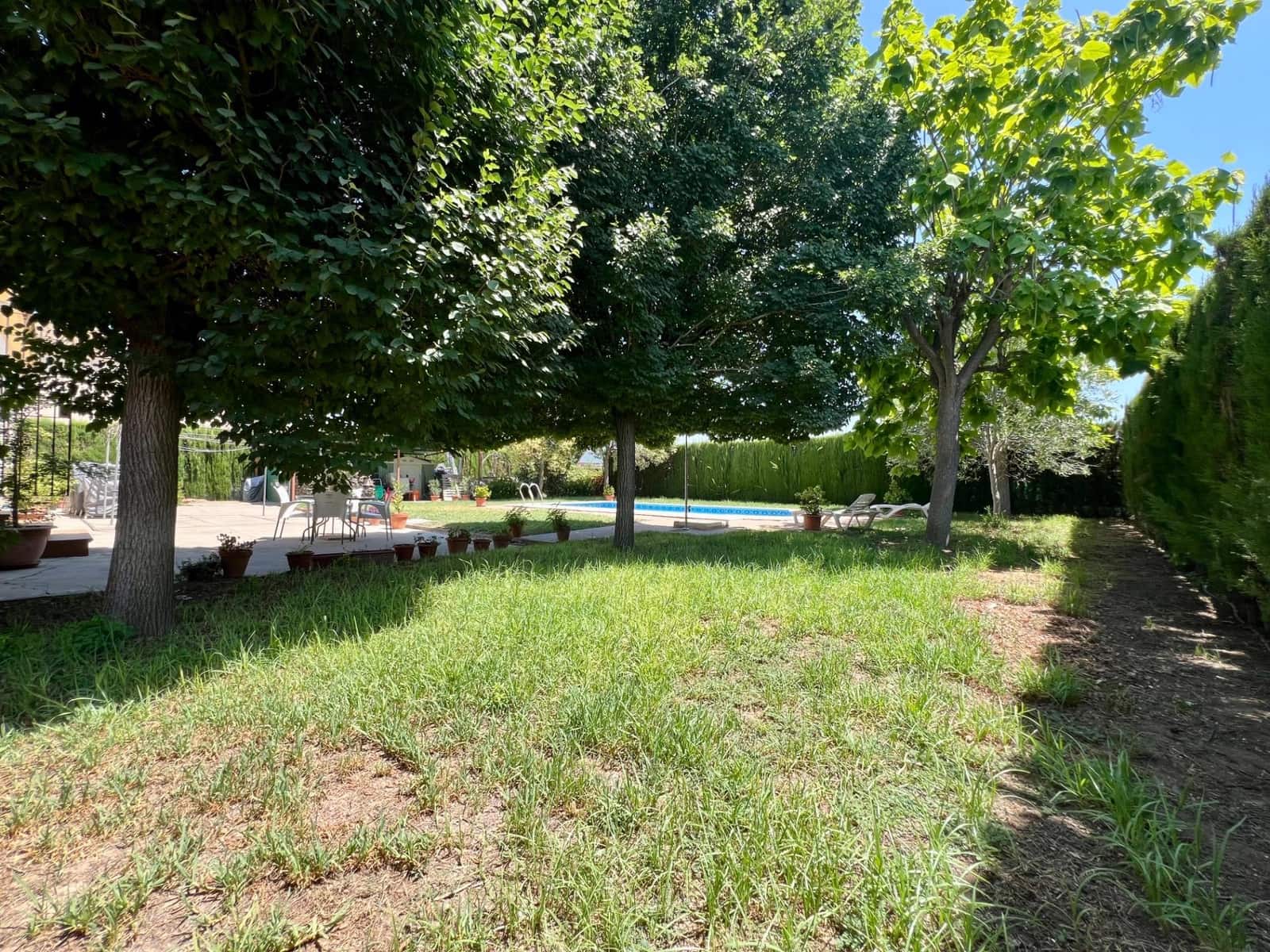 4 slaapkamer Finca/Landhuis te koop in Cordoba stad met zwembad - € 229.000 (Ref: 9360019)