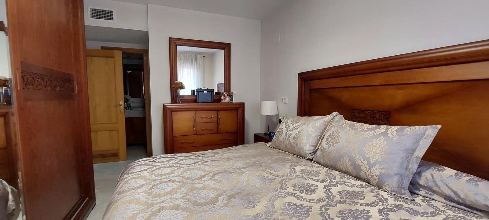 Piso de 5 habitaciones en Córdoba ciudad en venta con garaje - 410.000 € (Ref: 9360020)