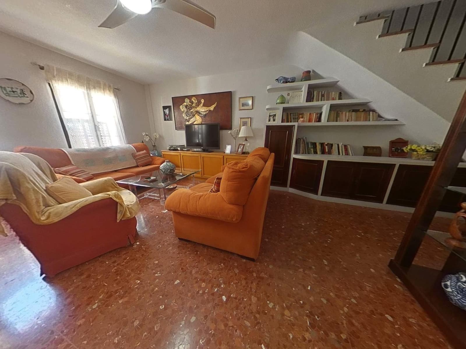 4 slaapkamer Rijtjeshuis te koop in Cordoba stad met garage - € 248.000 (Ref: 9360022)