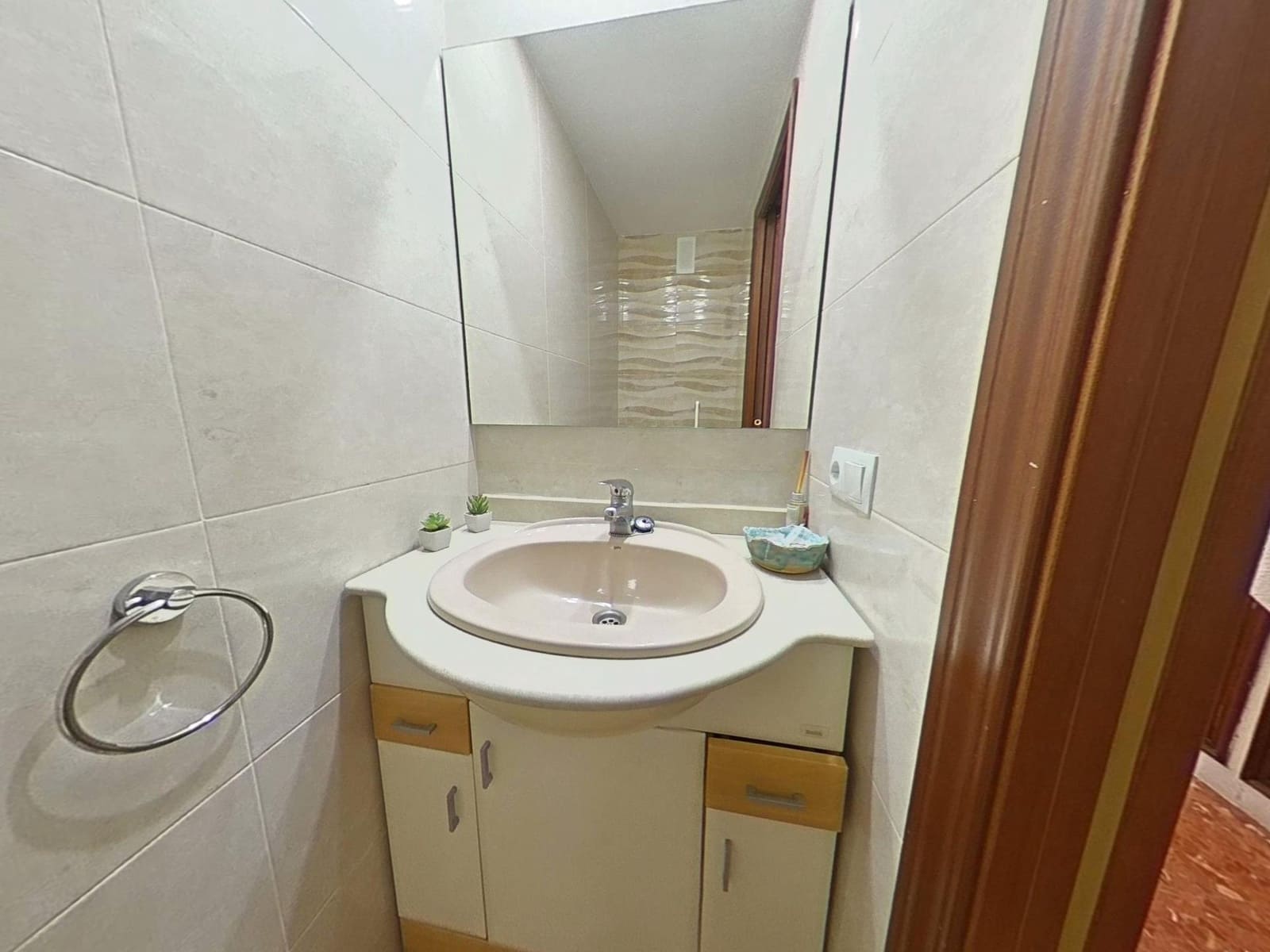 4 slaapkamer Rijtjeshuis te koop in Cordoba stad met garage - € 248.000 (Ref: 9360022)