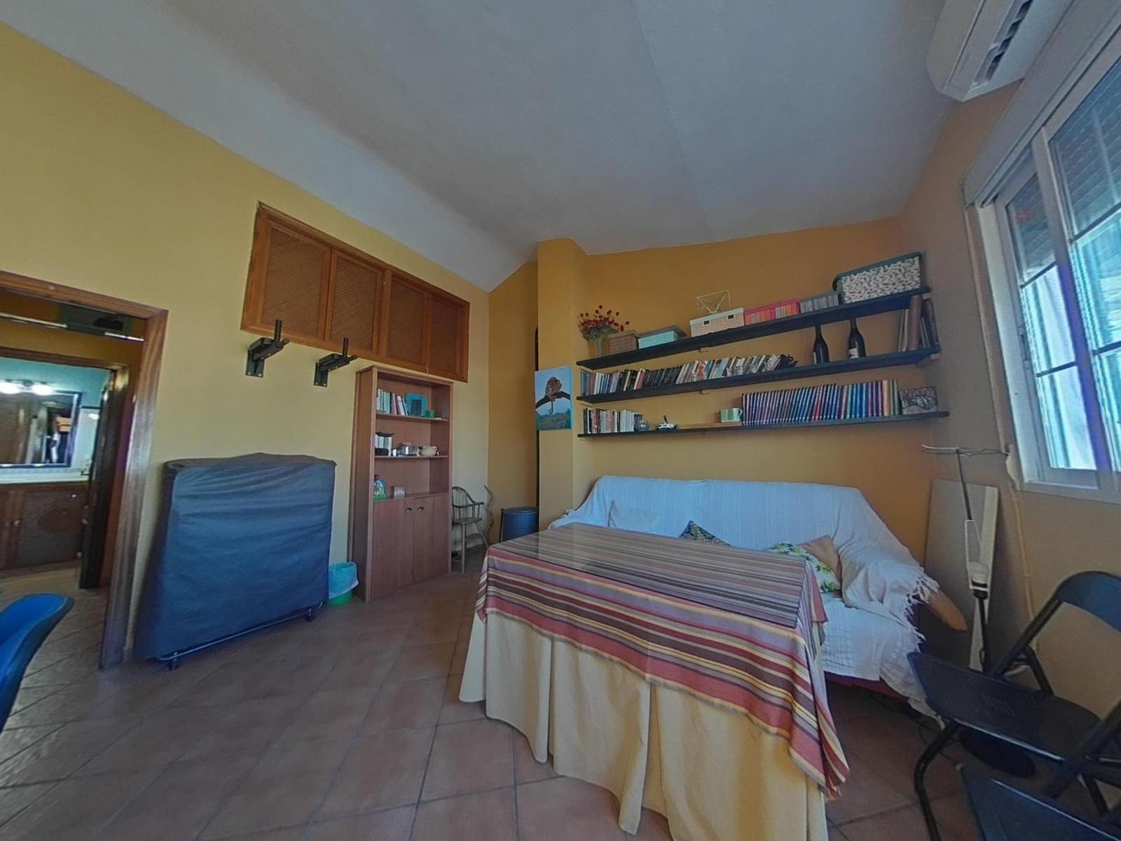 4 slaapkamer Rijtjeshuis te koop in Cordoba stad met garage - € 248.000 (Ref: 9360022)