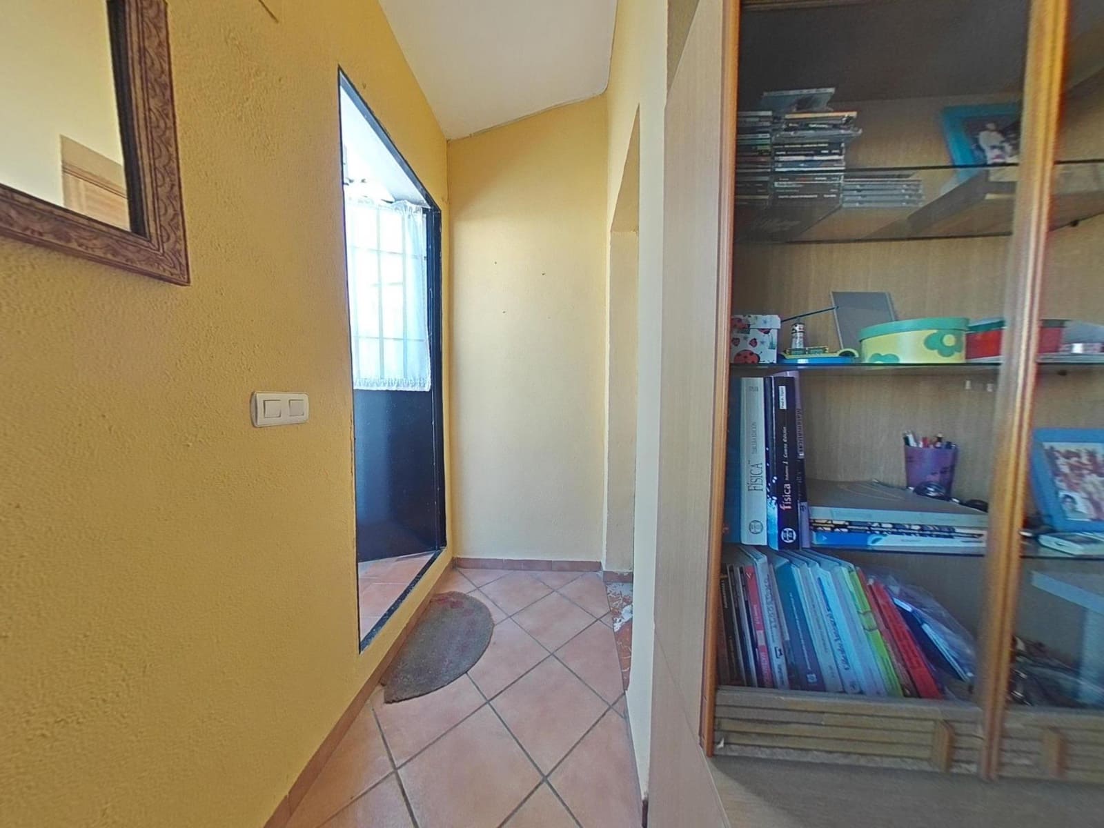 4 slaapkamer Rijtjeshuis te koop in Cordoba stad met garage - € 248.000 (Ref: 9360022)