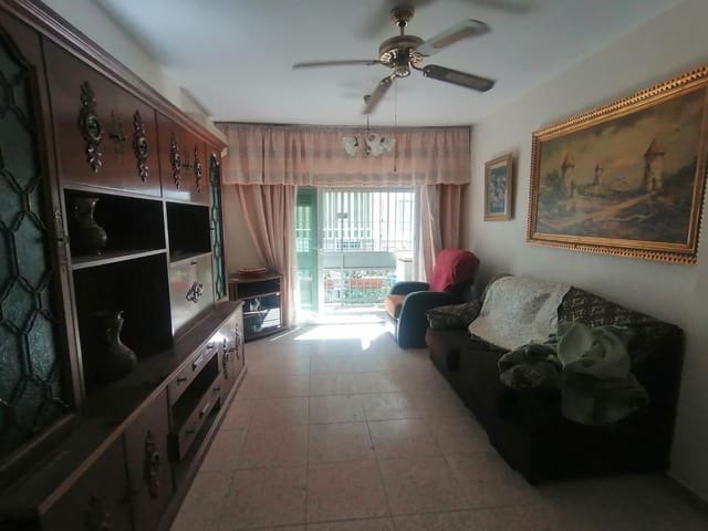 3 quarto Apartamento para venda em Huerta de la Reina, Córdova cidade - 149 900 € (Ref: 9360025)