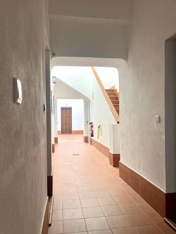 2 bedroom Flat for sale in Córdoba city - € 138,000 (Ref: 9360029)