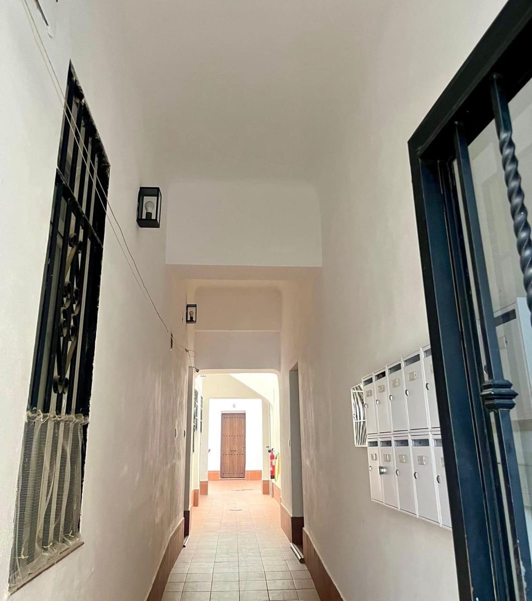 2 bedroom Flat for sale in Cordoba city - € 138,000 (Ref: 9360029)