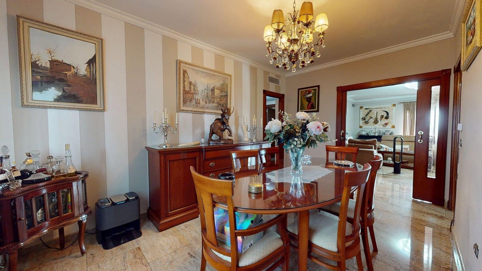 6 sovrum Villa till salu i Cordoba stad med pool garage - 900 000 € (Ref: 9360030)