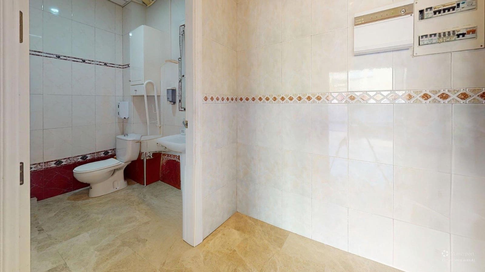 Comercial para venda em Cordova cidade - 65 000 € (Ref: 9360031)