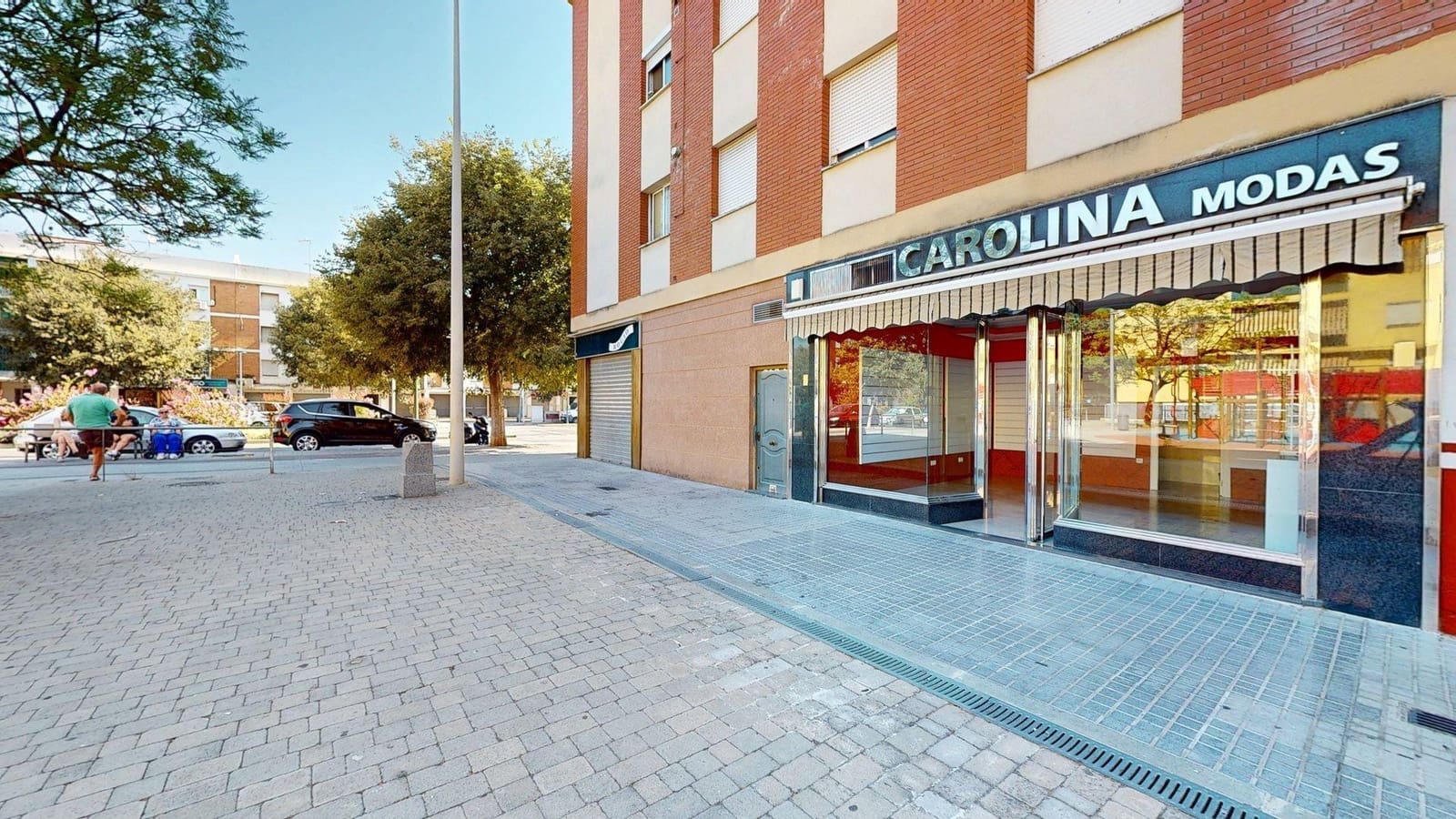 Comercial para venda em Cordova cidade - 65 000 € (Ref: 9360031)