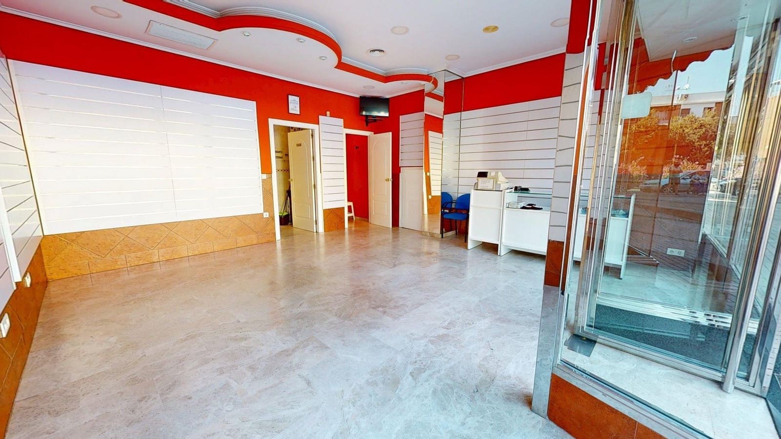 Comercial para venda em Cordova cidade - 65 000 € (Ref: 9360031)